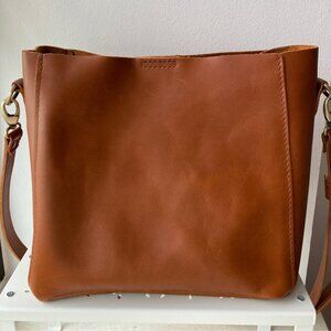 Portland Leather Goods Butterfly Bucket Crossbody Bag in Honey